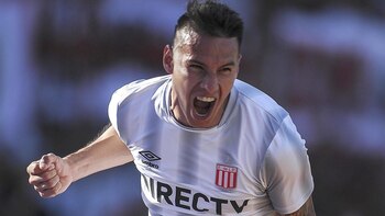 Auzqui, además de jugar de