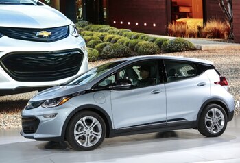 El nuevo Chevrolet Bolt EV, uno de los autos eléctricos más eficientes y con mejor autonomía de energía del mercado mundial