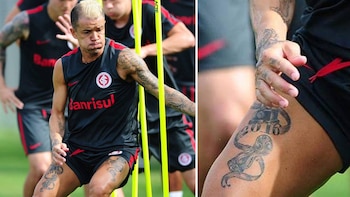 El dibujo muestra los trofeos de la Recopa Sudamericana y de la Copa Argentina