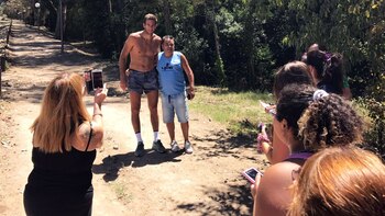 Los turistas se cruzaron a