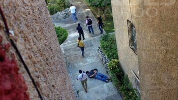 La policía detuvo a uno