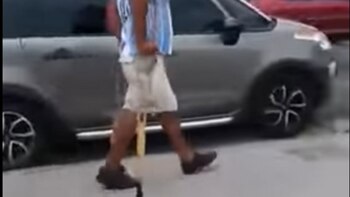 Un hombre simulaba tener problemas