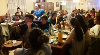 Malia en la pizzería Villa