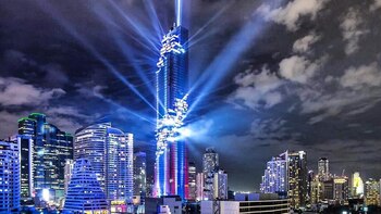 El rascacielos MahaNakhon en Bangkok,