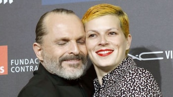 Miguel Bosé con su sobrina