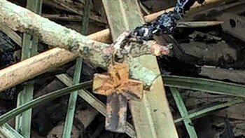 El rosario hallado en el