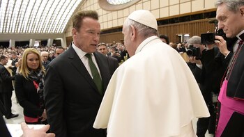 Arnold Schwarzenegger visitó al papa