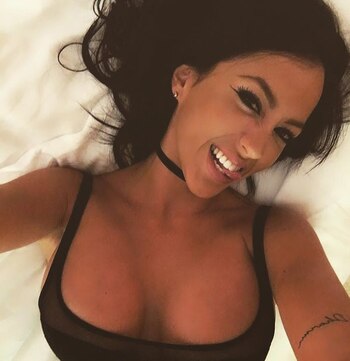 El delantero del PSG eliminó todas sus fotos de su cuenta de Instagram