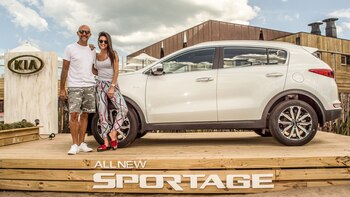 Guillermo López junto a su