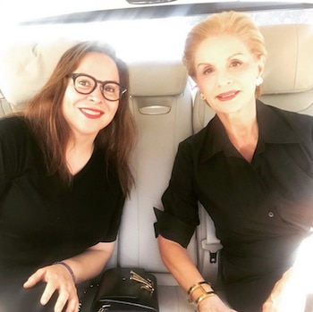 Alexa Rodolfo y la diseñadora