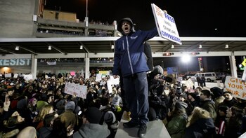 Protestas en el aeropuerto de
