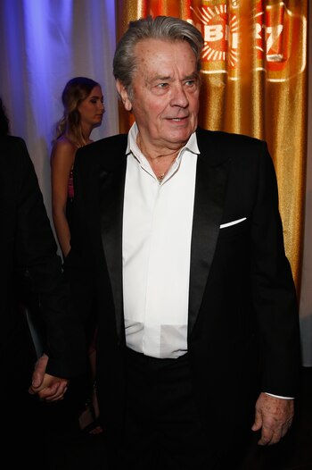 Alain Delon defendió a Roman