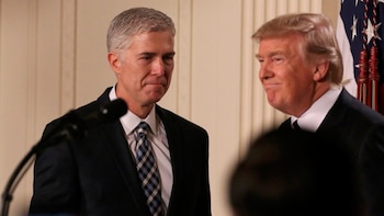 Junto a Neil Gorsuch, el