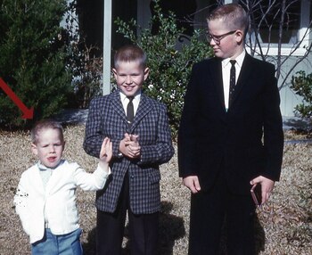 Jeff (el menor de los niños, con sus hermanos) supo desde los tres años que quería ser mujer. (http://jessherbst.com)