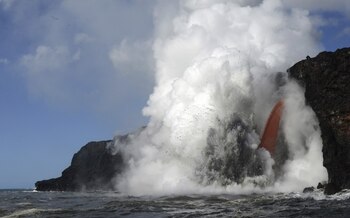 (Shane Turpin/Lava Ocean Tours via AP)