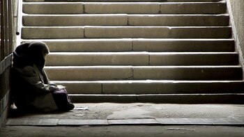 El bajo nivel socioeconómico es uno de los indicadores más fuertes de la morbilidad y mortalidad prematura en todo el mundo (iStock)