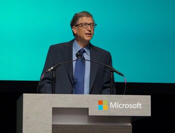 De mantener la actual situación financiera de Microsoft, Bill Gates tendría un billón de dólares en su cumpleaños 86