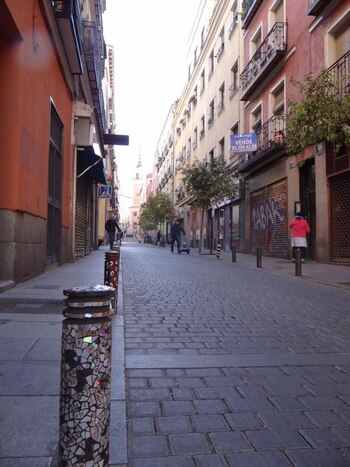 El barrio se despierta luego