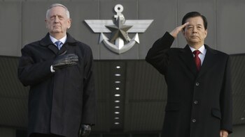 El secretario de Defensa de