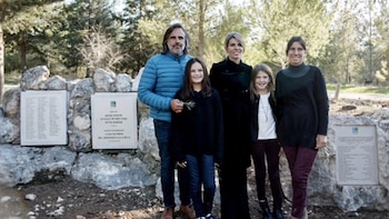 Arroyo Salgado y sus hijas