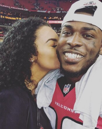 Ahkeilah Murib es la novia