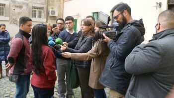 Catalina habló con medios españoles