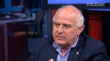 Miguel Lifschitz se mostró en