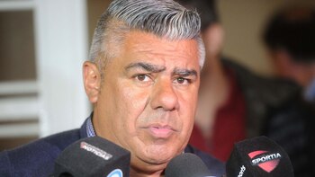 Tapia retornará al país hoy