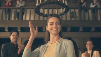 El video comienza con imágenes