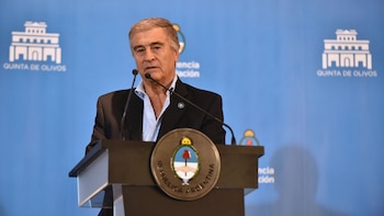 El ministro de Defensa, Oscar