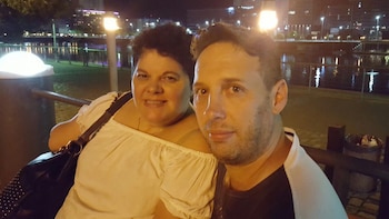 Luis y Perla hoy: viven