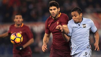 Federico Fazio es seguido de