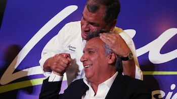 El presidente electo, Lenín Moreno, junto a Rafael Correa (Reuters)