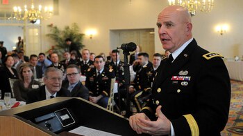 H.R. McMaster dio detalles del