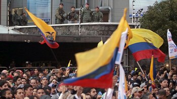 Los ecuatorianos piden transparencia a