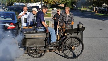 Propulsado por carbón, puede alcanzar