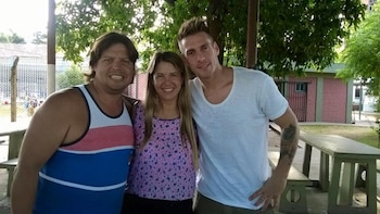 Germán Denis junto a su