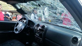 Así quedó el vehículo que transportaba al gobernador del departamento de Santander