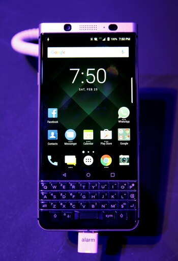 Cuenta con el sistema operativo