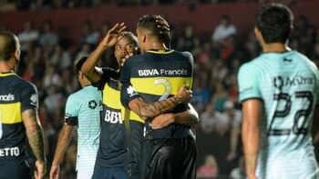 Tobio celebra su gol, el