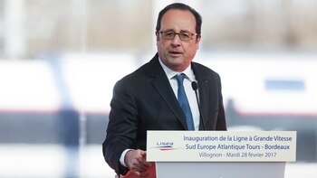 El presidente François Hollande deja