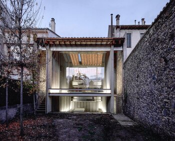 Row House, en Olot, Girona.