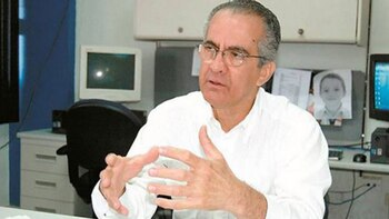 Santiago Guevara, profesor universitario
