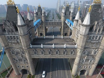 Una pasarela no presente en