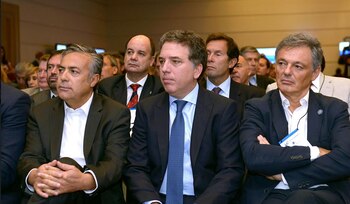 El Ministro de Hacienda compartió el primer panel de la jornada junto a su par de Producción, Francisco Cabrera, y funcionarios de la gobernación mendocina.