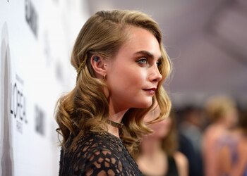 Hasta ahora, Cara llevaba el