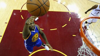 Ezelei vistió la camiseta de