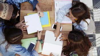 El calendario es largo y