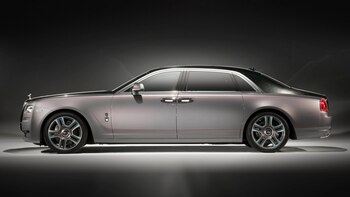 El Rolls-Royce Ghost Elegance vestido