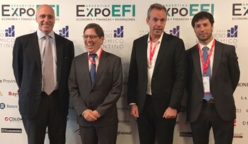 De izquierda a derecha: Carlos